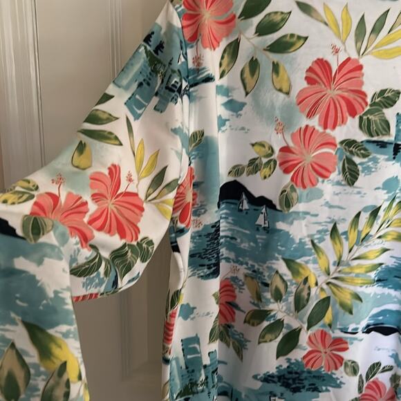 Korey Sport Women’s PL jacket tropical scenes. White, turquoise, orange. - Picture 7 of 8